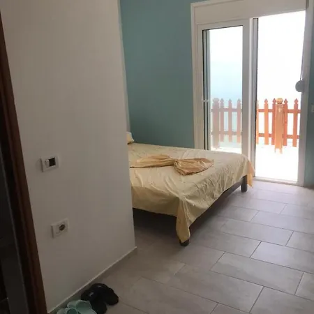 Aparthotel John Borsh